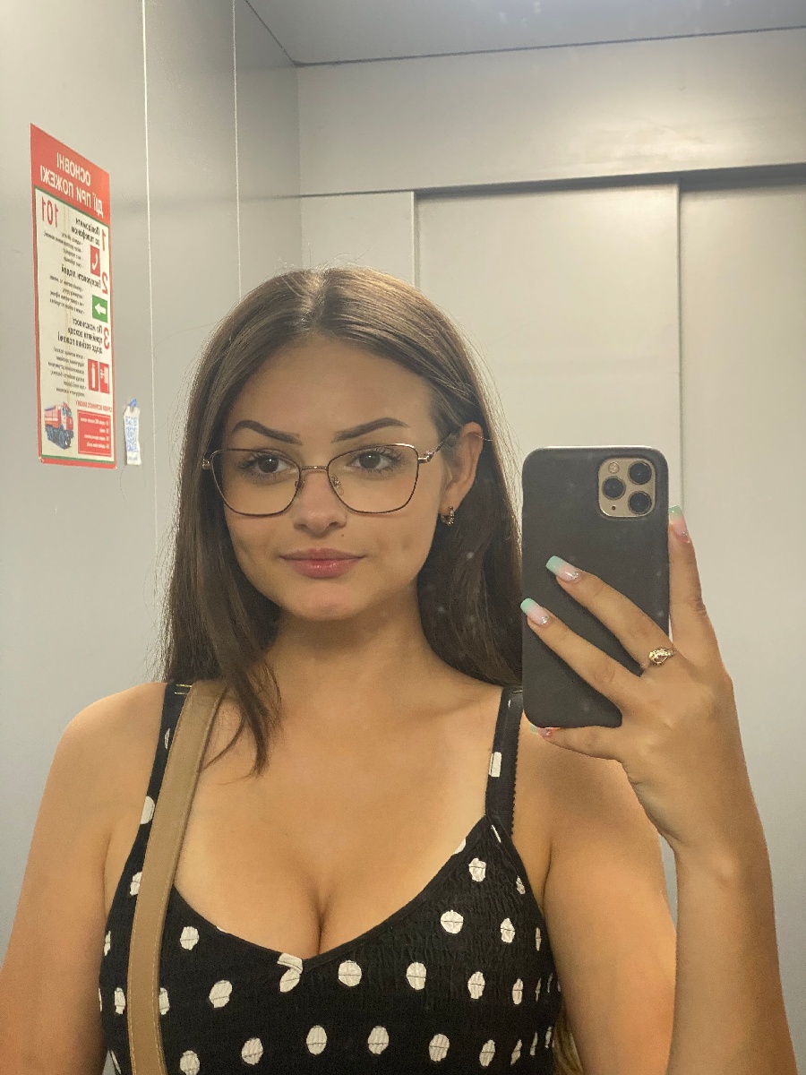 Sexy model Stacy in Albuquerque